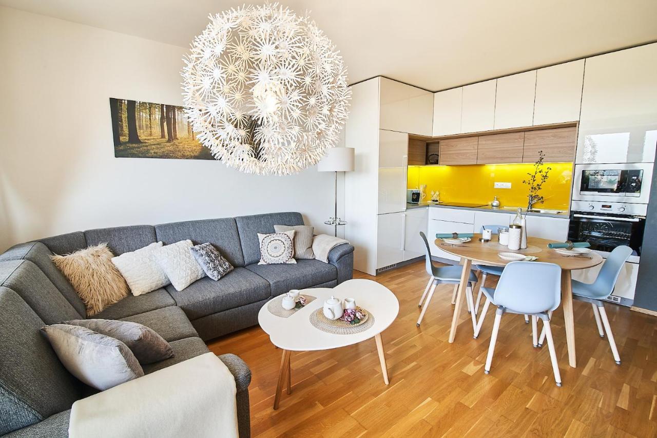 Ella Appartement Vel'ka Lomnica Buitenkant foto